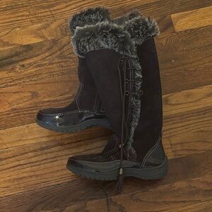 Women's Brown Fur-Lined Boots